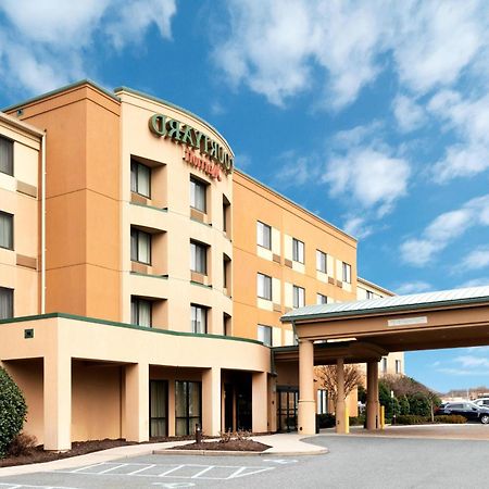 Courtyard By Marriott Salisbury Hotel Exterior photo